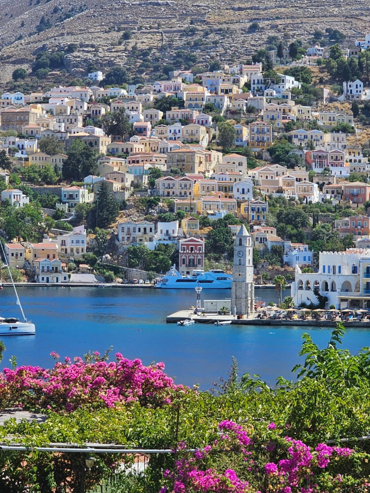 Bed and Breakfast The Anchor House Symi Exterior foto
