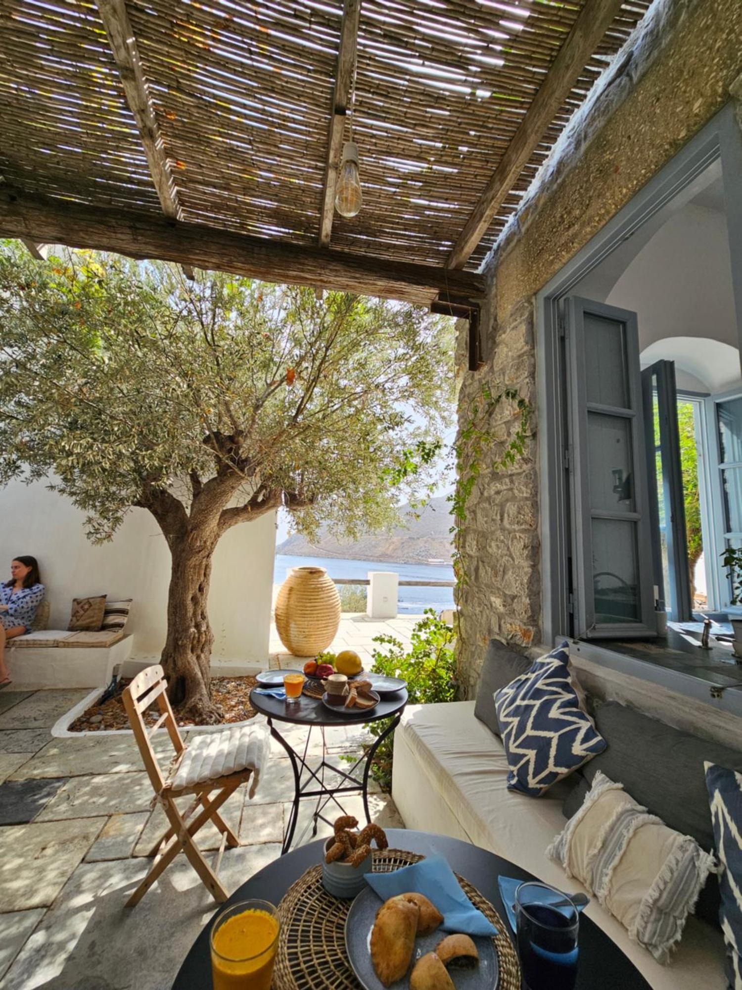 Bed and Breakfast The Anchor House Symi Exterior foto
