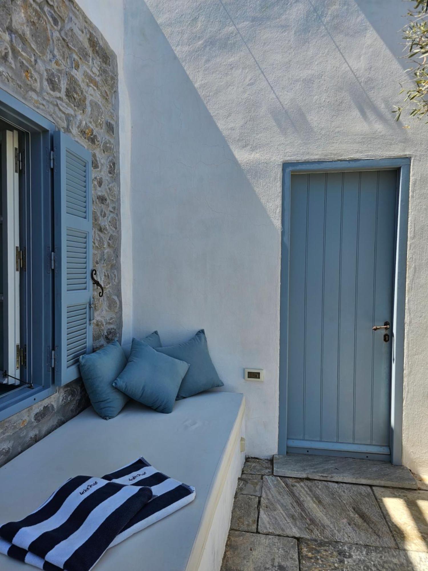 Bed and Breakfast The Anchor House Symi Habitación foto